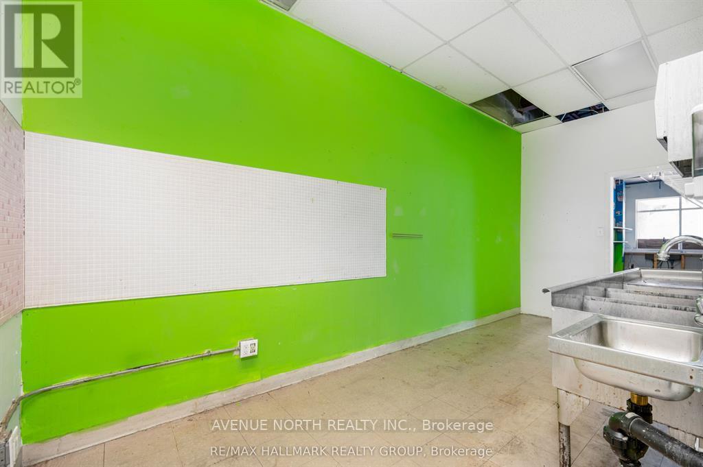 843-839 Somerset Street W, Ottawa, Ontario  K1R 6R6 - Photo 36 - X13440410