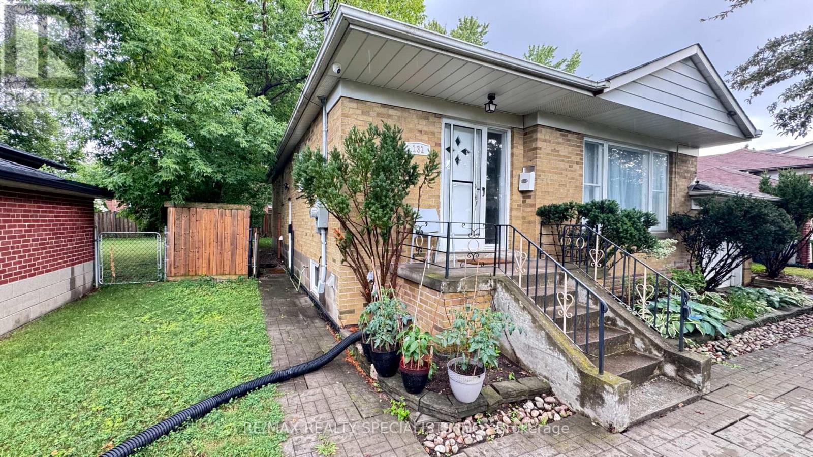 Basement - 131 Searle Avenue, Toronto, Ontario  M3H 4B1 - Photo 2 - C13651788
