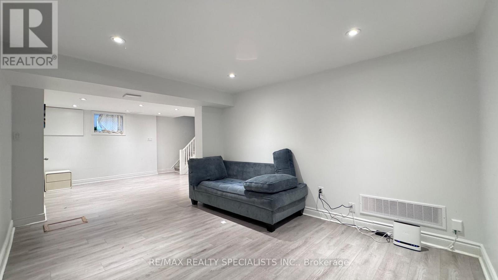 Basement - 131 Searle Avenue, Toronto, Ontario  M3H 4B1 - Photo 8 - C13651788