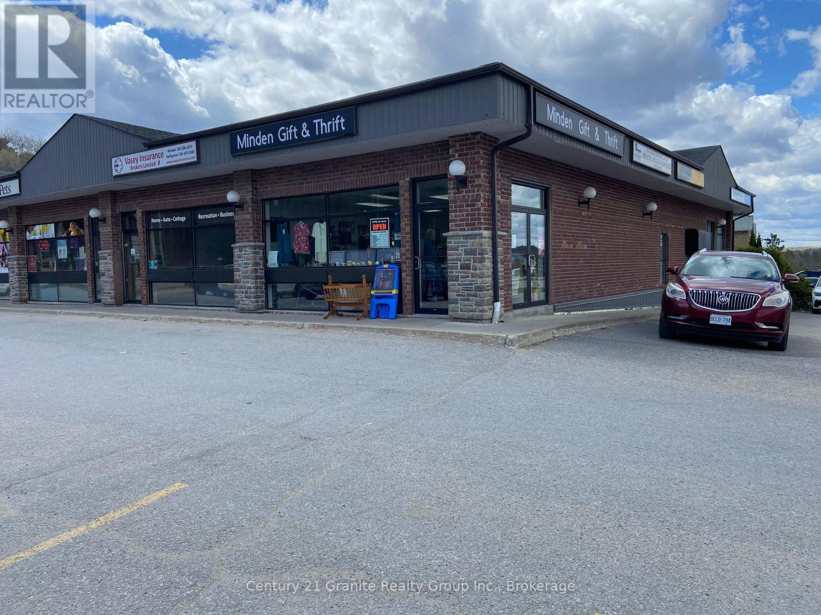 14 IGA ROAD, minden hills (lutterworth), Ontario