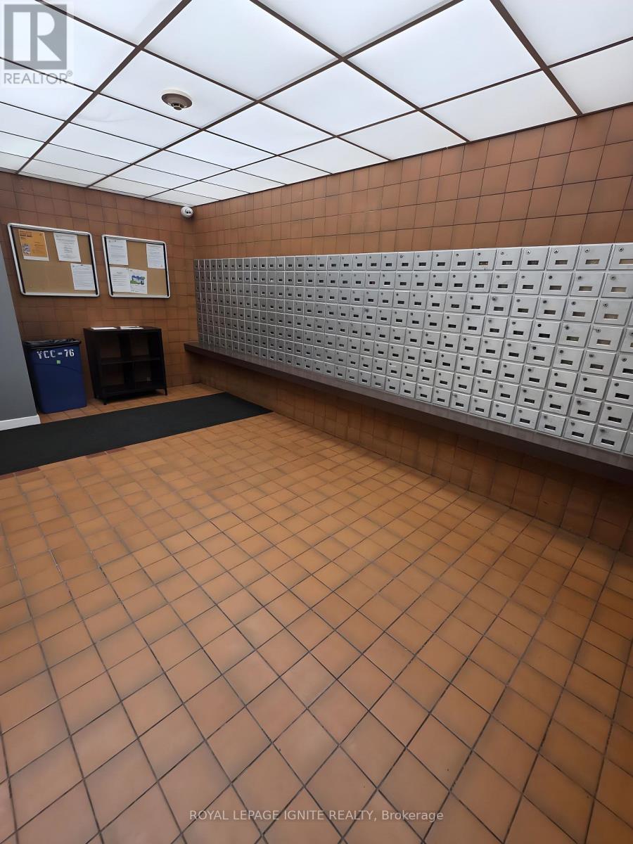 415 - 5 Massey Square, Toronto, Ontario M4C 5L6 - Photo 12 - E13651530