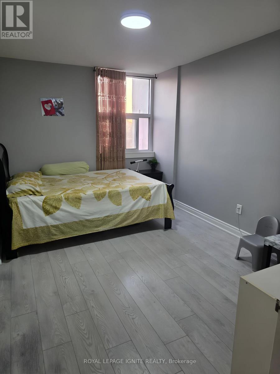 415 - 5 Massey Square, Toronto, Ontario M4C 5L6 - Photo 23 - E13651530