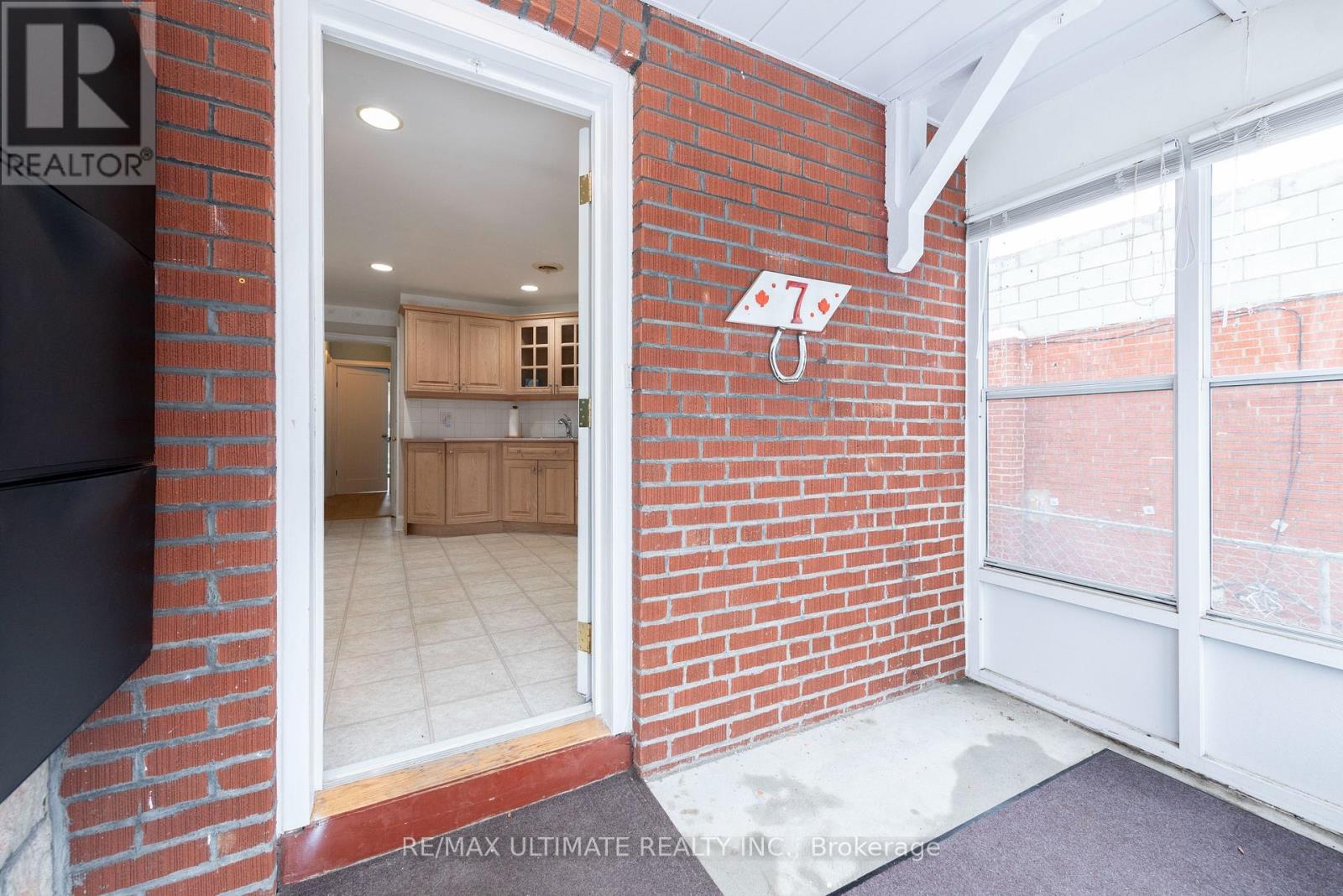 7 Joanith Lower Drive, Toronto, Ontario  M4B 1S6 - Photo 23 - E13651590