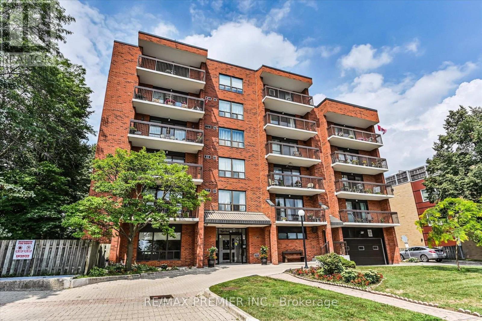 403 - 3734 St Clair Avenue E, Toronto, Ontario  M1M 1T7 - Photo 1 - E13651602