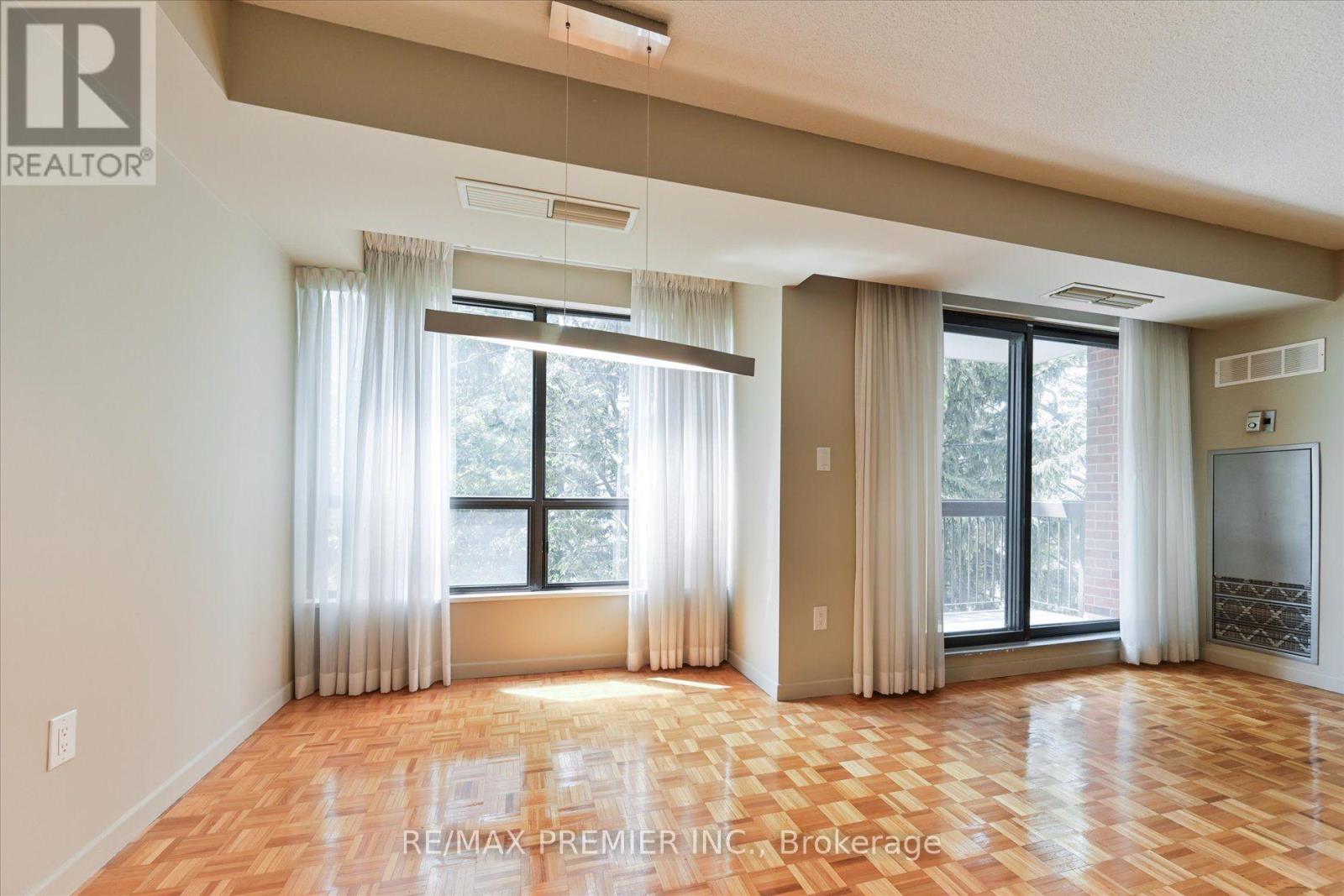403 - 3734 St Clair Avenue E, Toronto, Ontario  M1M 1T7 - Photo 11 - E13651602