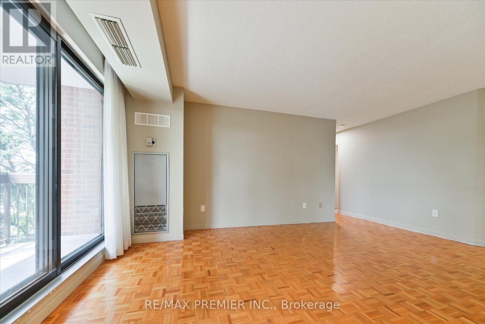 403 - 3734 St Clair Avenue E, Toronto, Ontario  M1M 1T7 - Photo 9 - E13651602