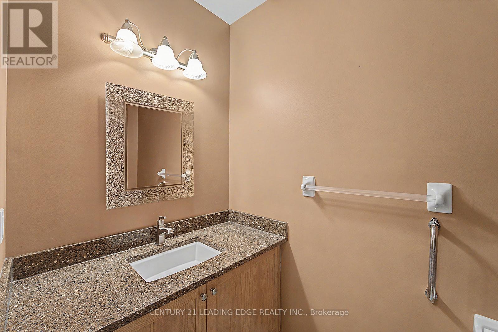 1920 Clearwater Court, Oshawa, Ontario  L1K 2Z6 - Photo 23 - E13651628