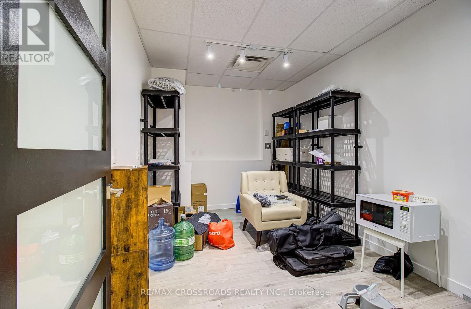 2nd Floor - 2017 Danforth Avenue, Toronto, Ontario  M4C 1J7 - Photo 12 - E13651678