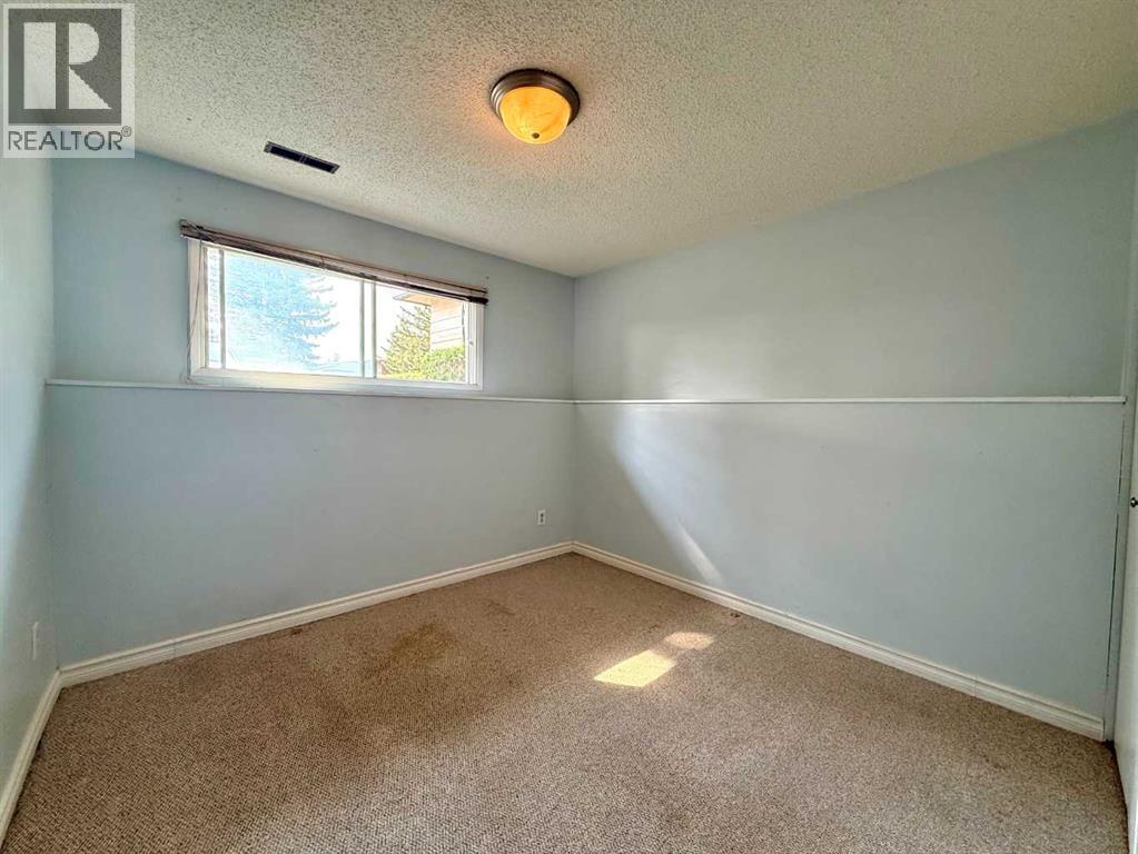 159 Laval Boulevard W, Lethbridge, Alberta  T1K 4G7 - Photo 39 - A2335066