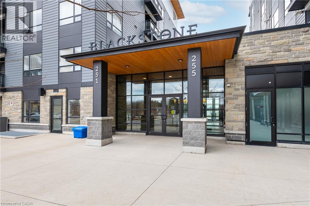 251 NORTHFIELD Drive E Unit# 607, Waterloo, Ontario