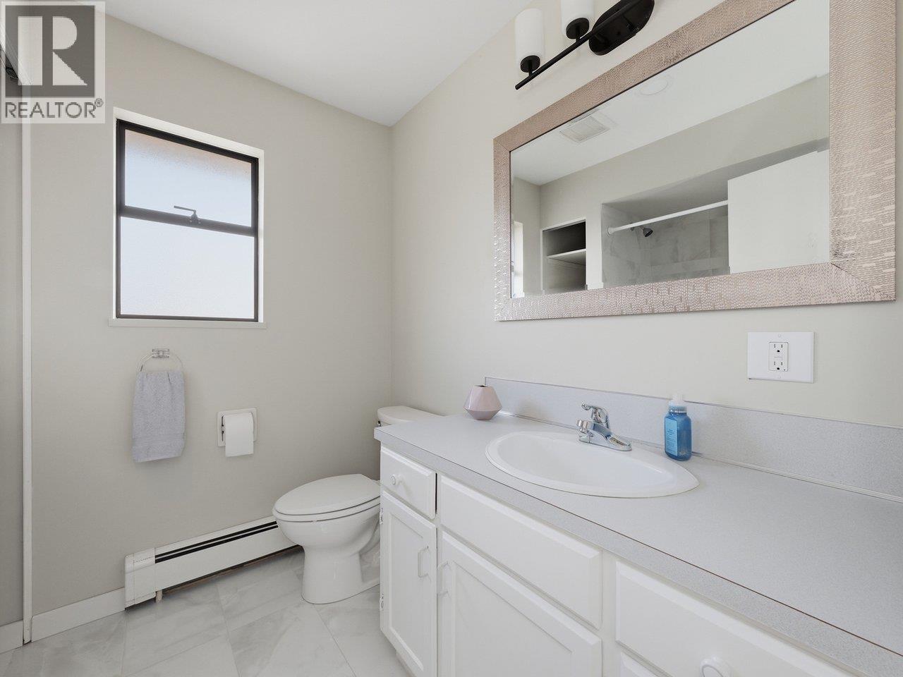 1390 Eastlawn Drive, Burnaby, British Columbia  V5B 3H2 - Photo 35 - R3135907