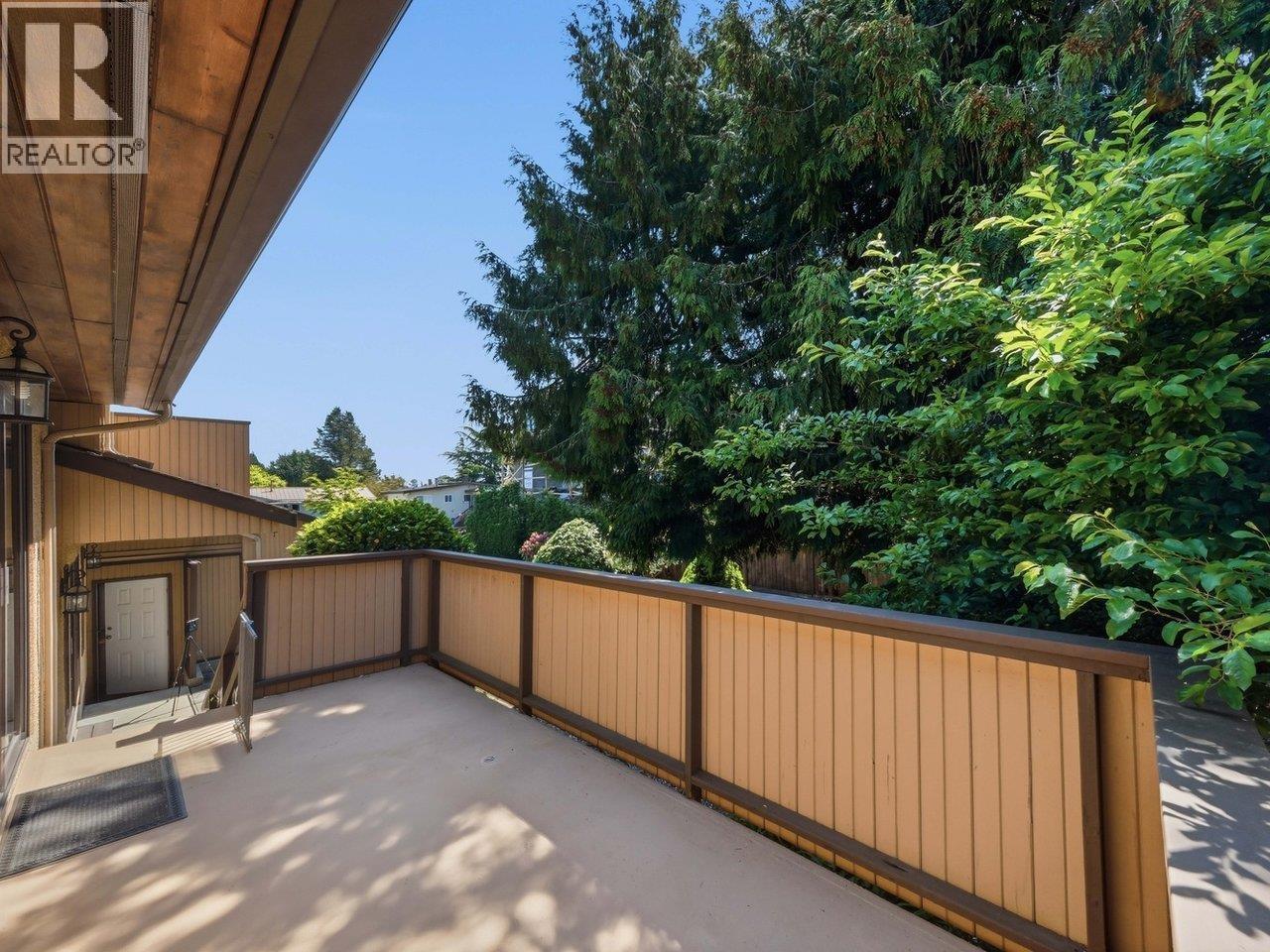 1390 Eastlawn Drive, Burnaby, British Columbia  V5B 3H2 - Photo 20 - R3135907