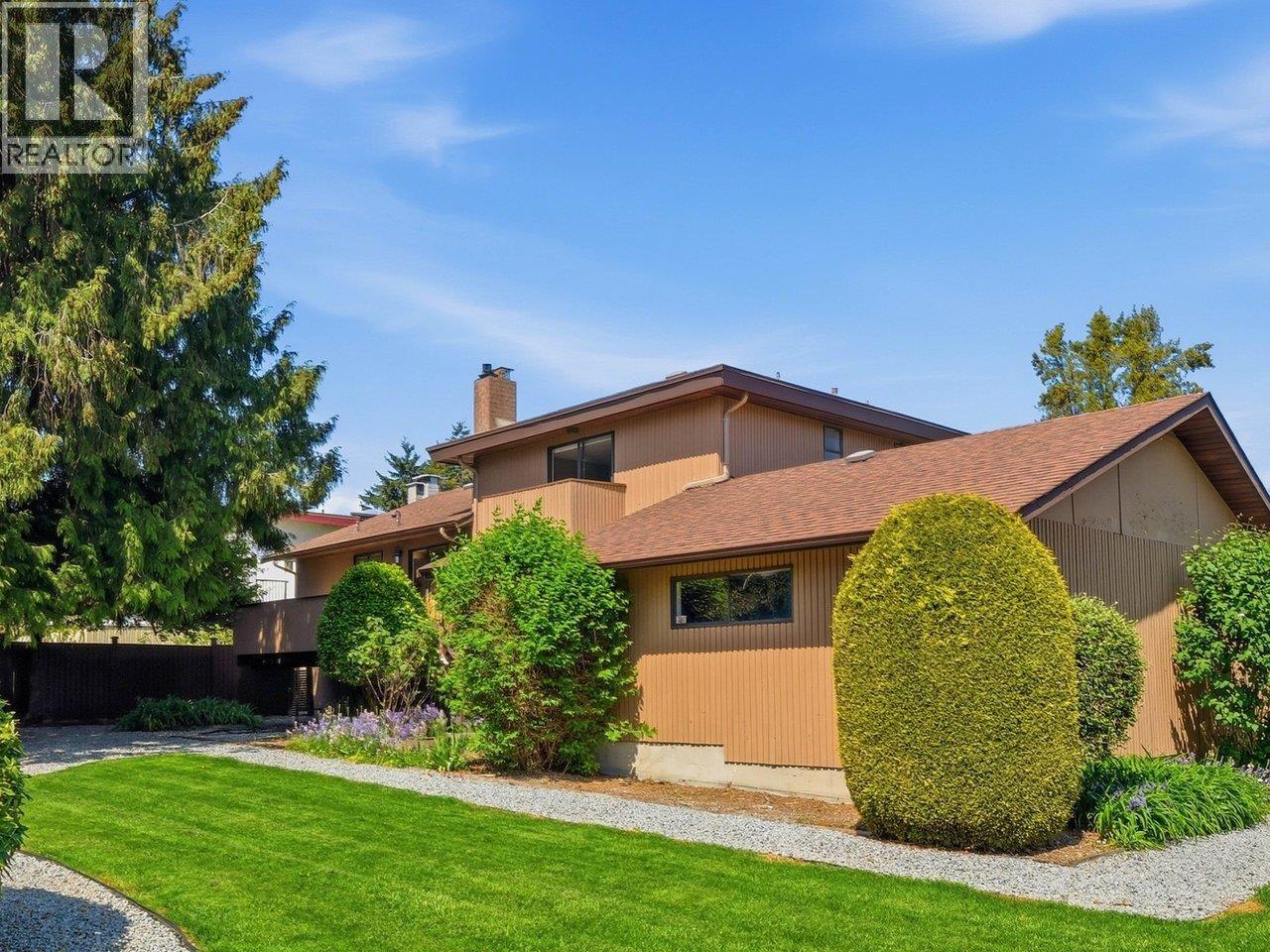 1390 Eastlawn Drive, Burnaby, British Columbia  V5B 3H2 - Photo 22 - R3135907