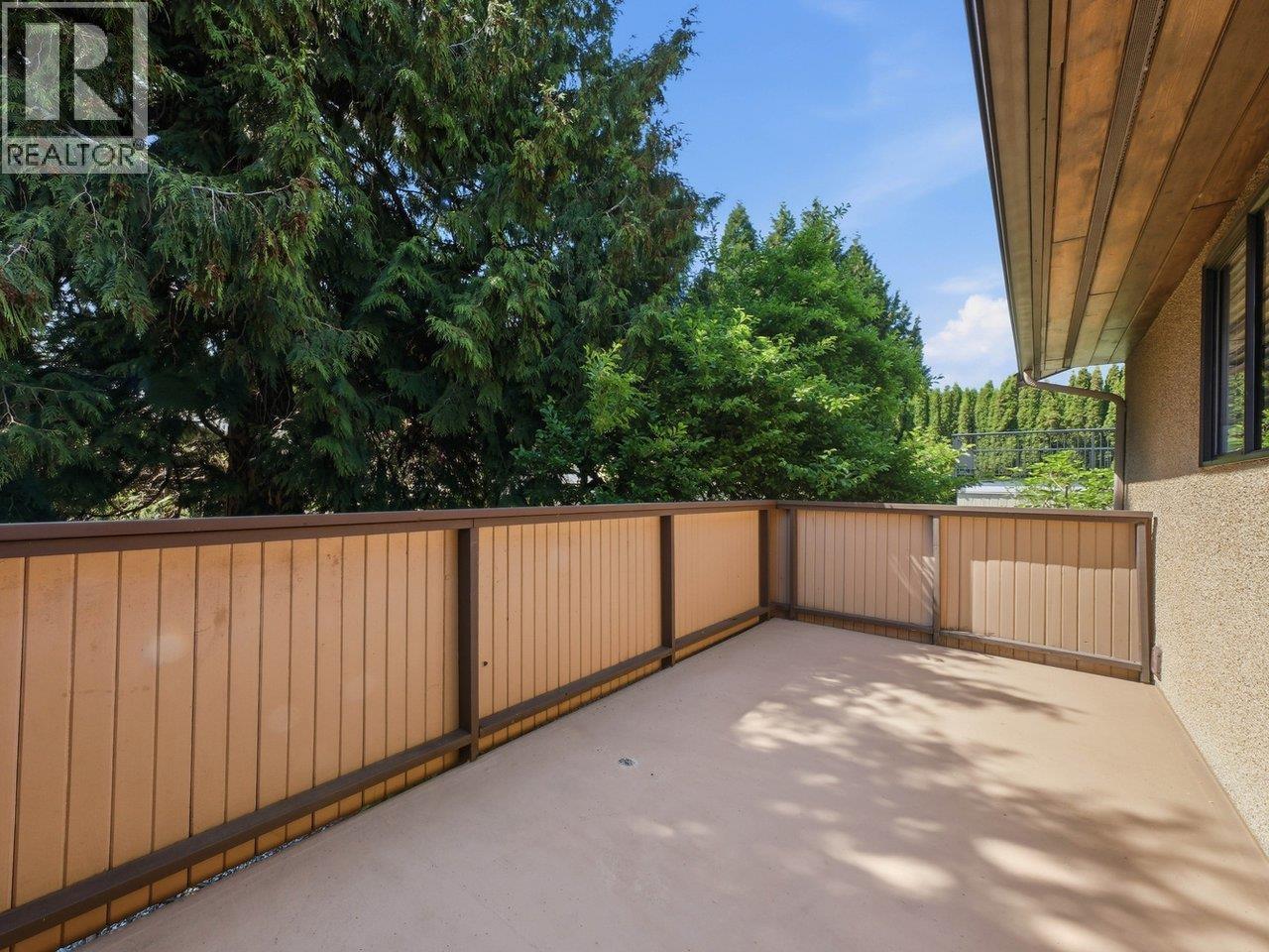 1390 Eastlawn Drive, Burnaby, British Columbia  V5B 3H2 - Photo 19 - R3135907