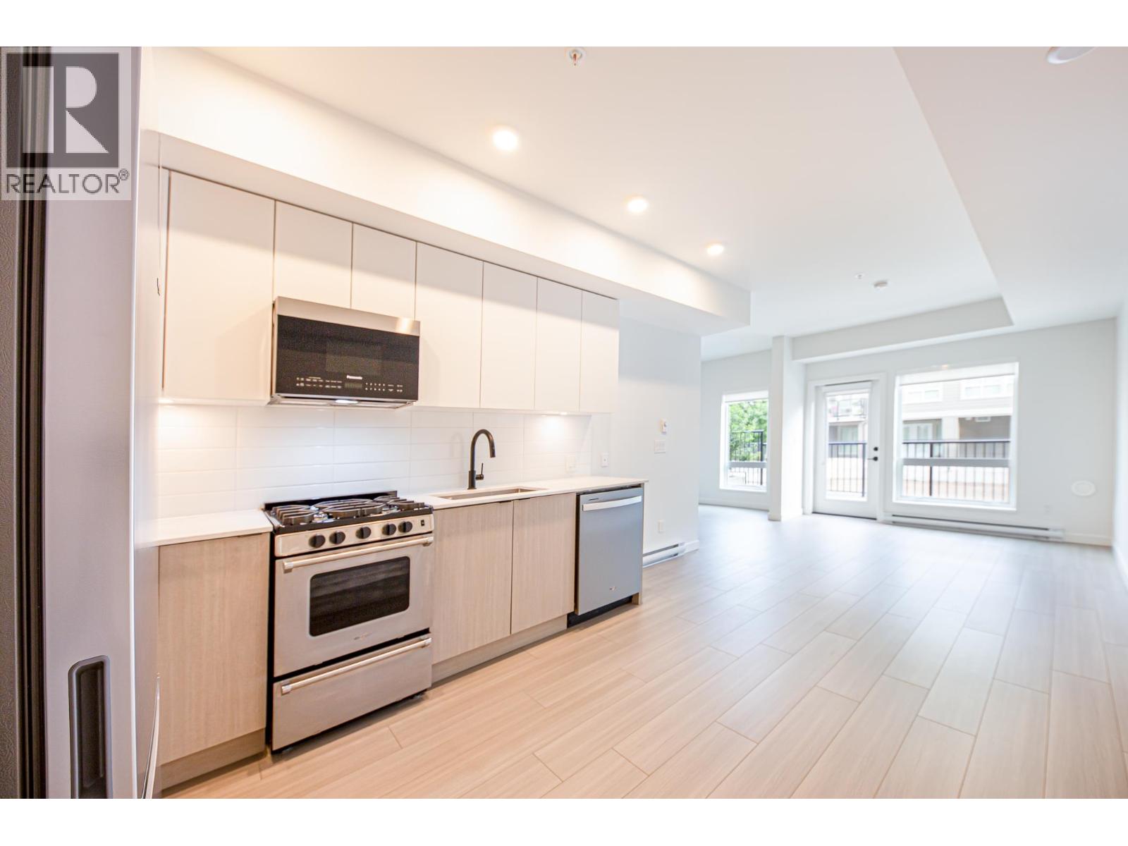 102 2277 HAWTHORNE AVENUE, Port Coquitlam, British Columbia