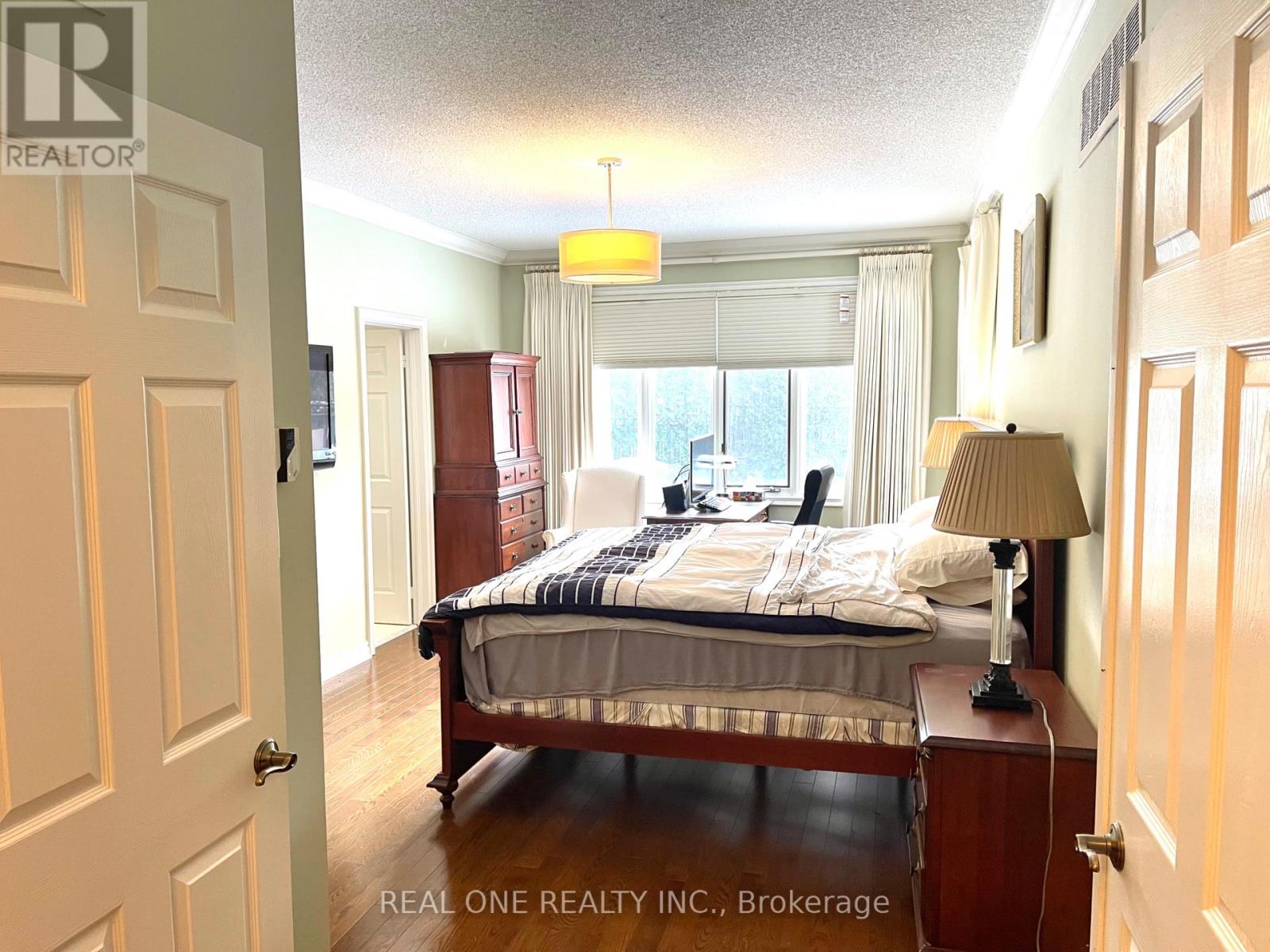 207 Kennedy Street W, Aurora, Ontario  L4G 2L9 - Photo 7 - N13651744