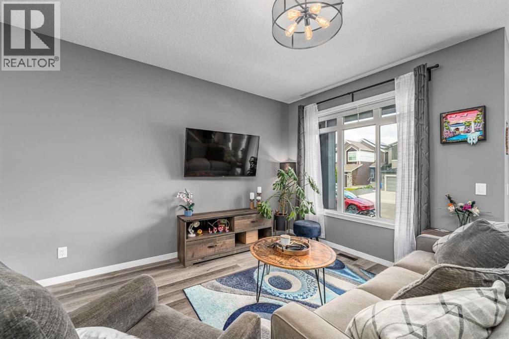 250 Belmont Heath SW, Calgary, Alberta  T2X 4N4 - Photo 4 - A2332107