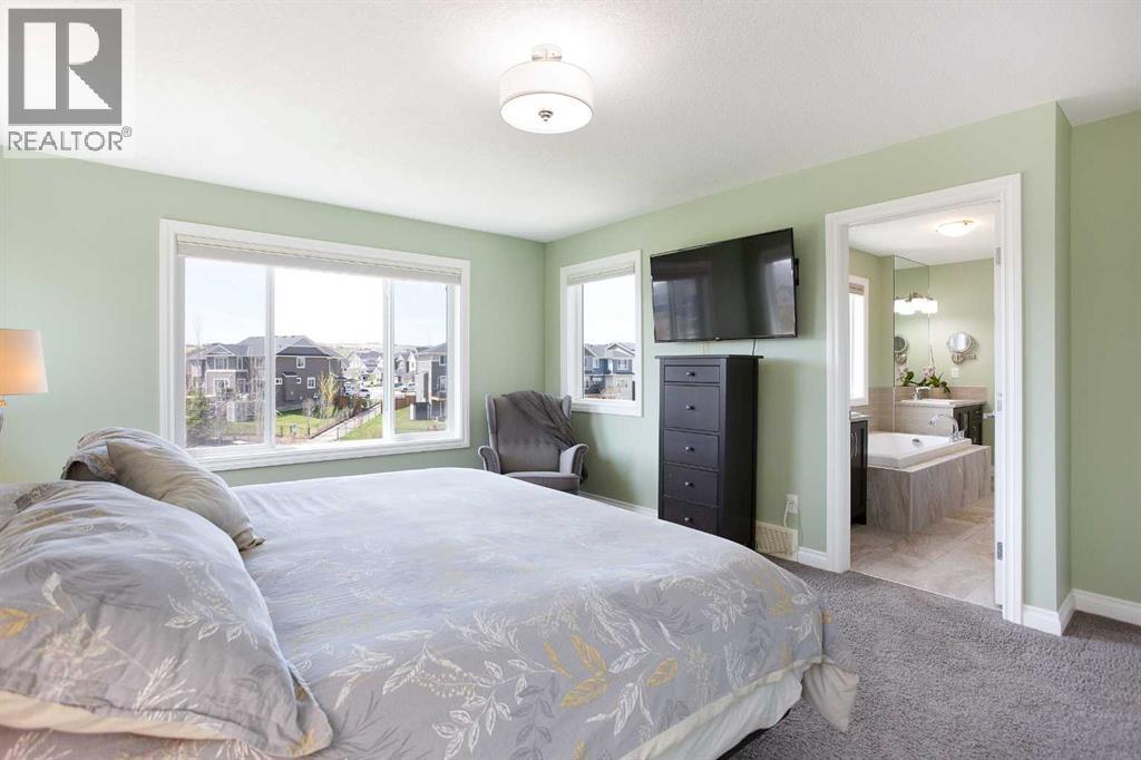 87 Baywater Rise SW, Airdrie, Alberta  T4B 3V3 - Photo 22 - A2334430