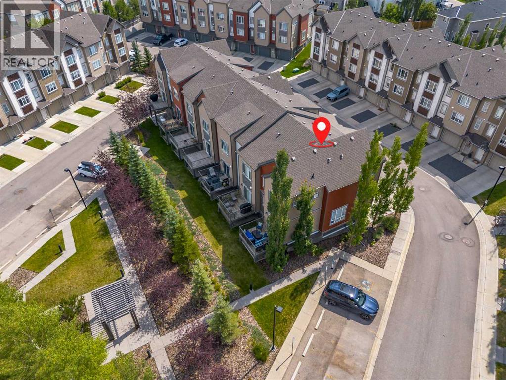 202 Copperpond Row SE, Calgary, Alberta  T2Z 1H3 - Photo 3 - A2335202
