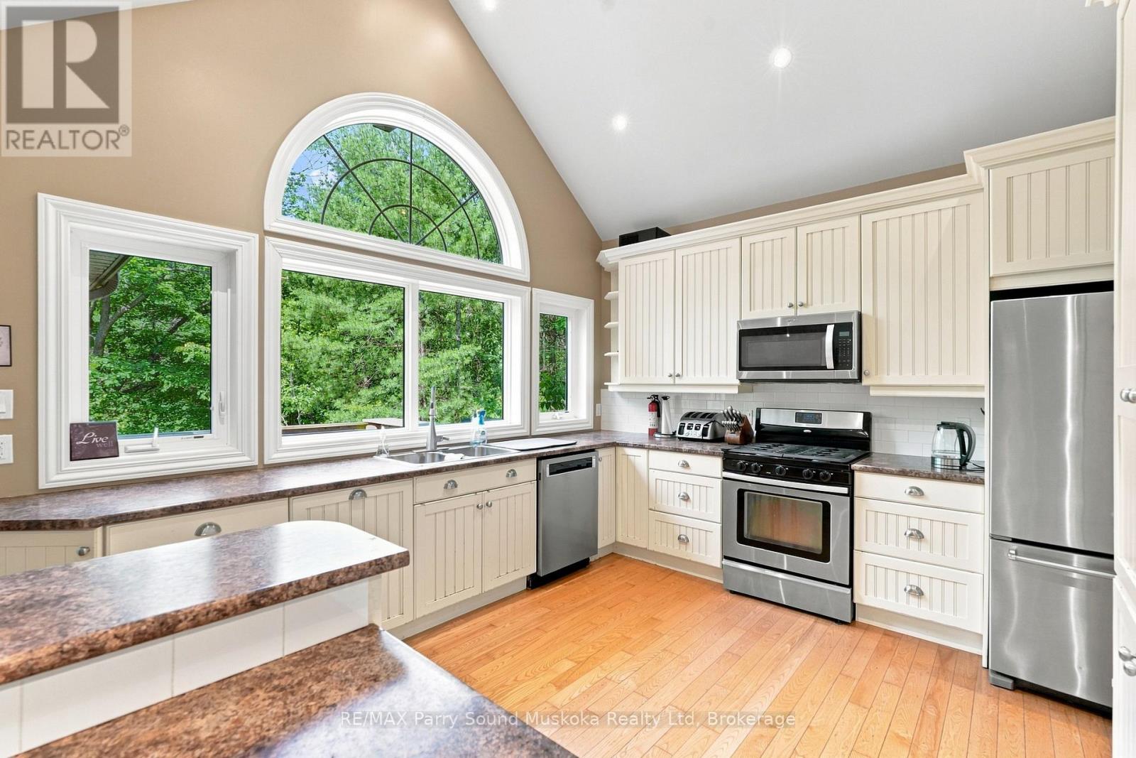 9 Desmasdons Road, The Archipelago, Ontario  P0G 1K0 - Photo 5 - X13525502