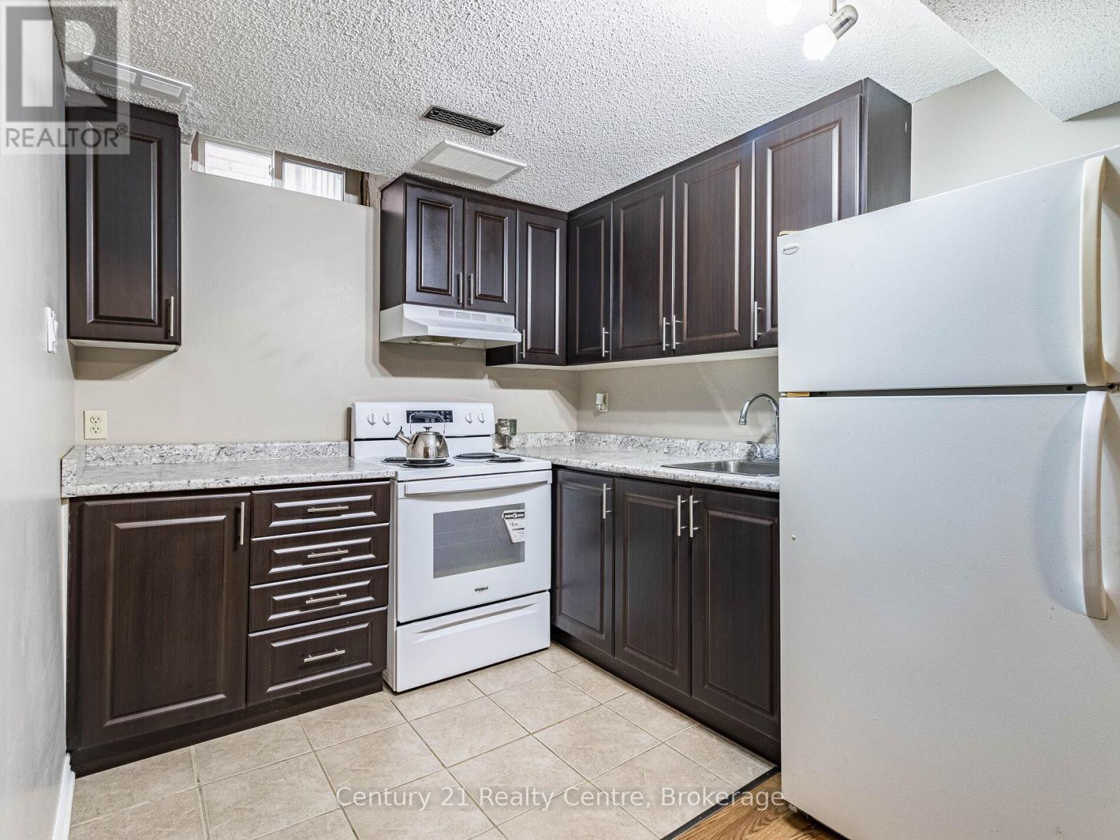 Basement - 34 Niagara Place, Brampton, Ontario L6S 4Y9 - Photo 5 - W13651514