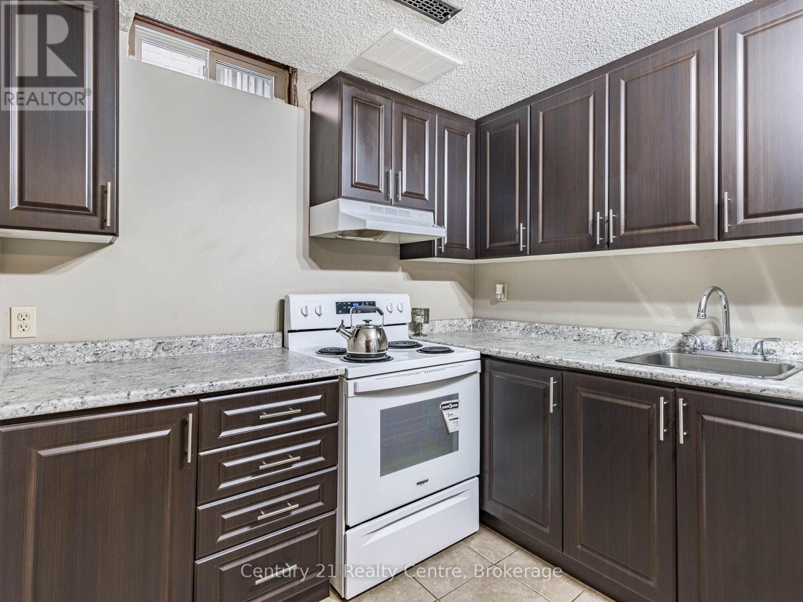 Basement - 34 Niagara Place, Brampton, Ontario L6S 4Y9 - Photo 7 - W13651514