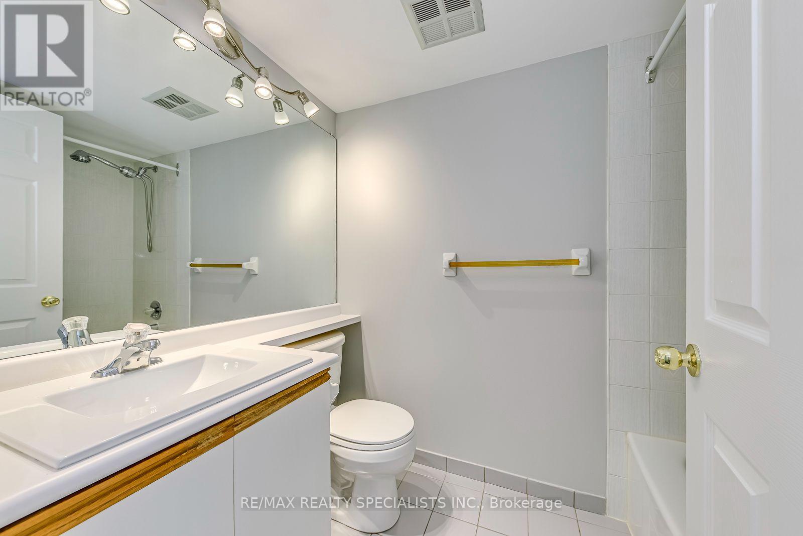 1605 - 2177 Burnhamthorpe Road W, Mississauga, Ontario  L5L 5P9 - Photo 28 - W13651518