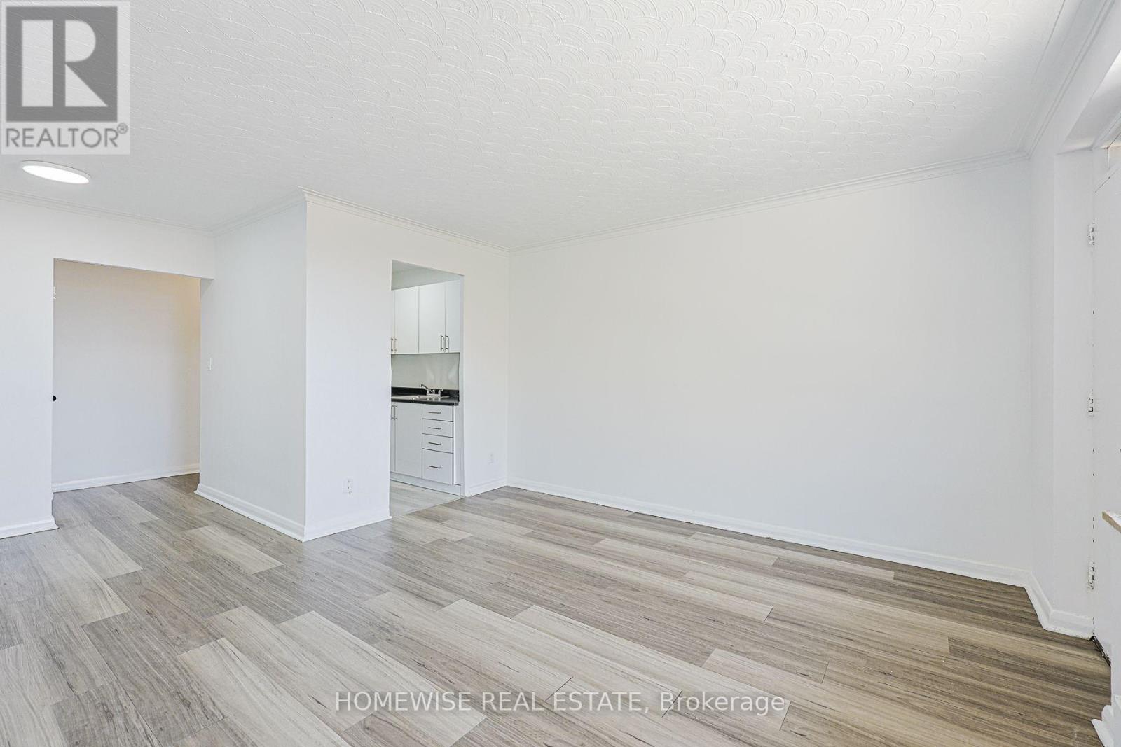 202 - 2204 Dufferin Street, Toronto, Ontario  M6E 3R8 - Photo 7 - W13651554