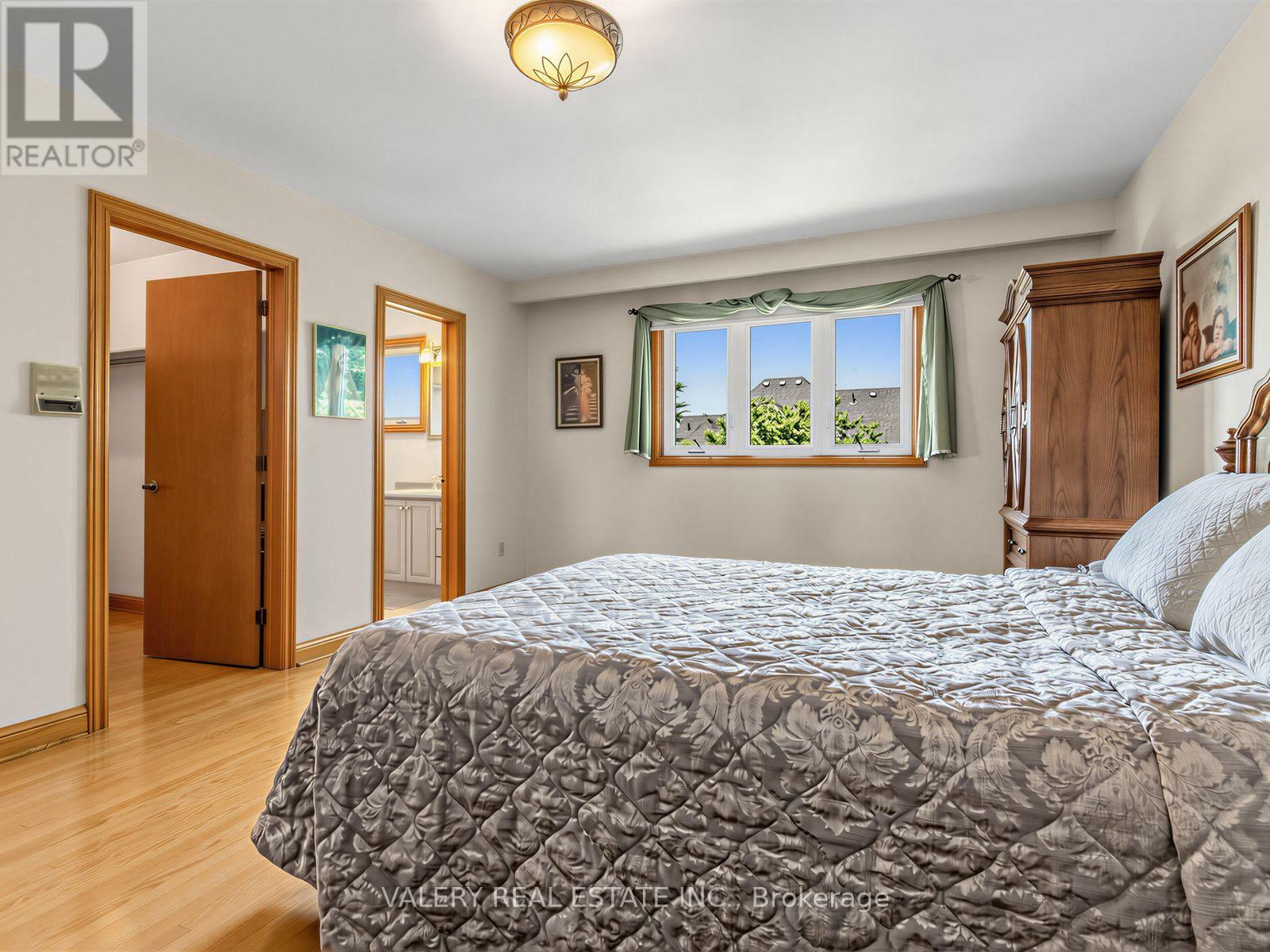 370 Maple Leaf Drive, Toronto, Ontario  M6L 1P6 - Photo 24 - W13651588