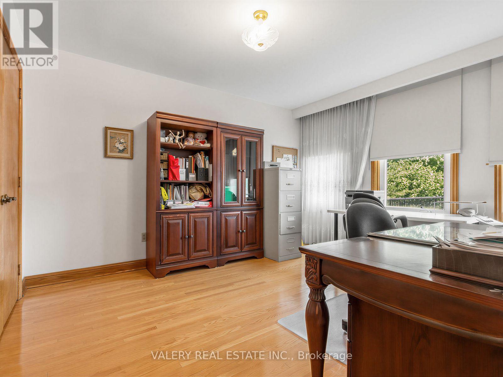 370 Maple Leaf Drive, Toronto, Ontario  M6L 1P6 - Photo 28 - W13651588