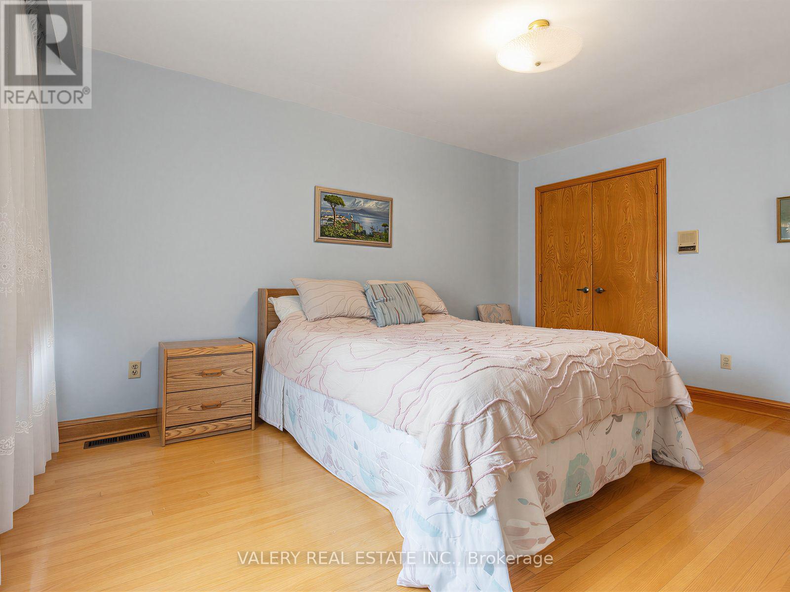 370 Maple Leaf Drive, Toronto, Ontario  M6L 1P6 - Photo 30 - W13651588