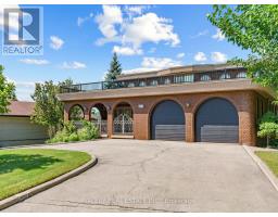 370 MAPLE LEAF DRIVE, Toronto, Ontario