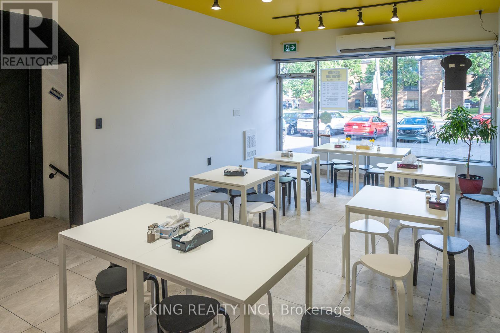 954 Wilson Avenue, Toronto, Ontario  M3K 1E7 - Photo 8 - W13651620