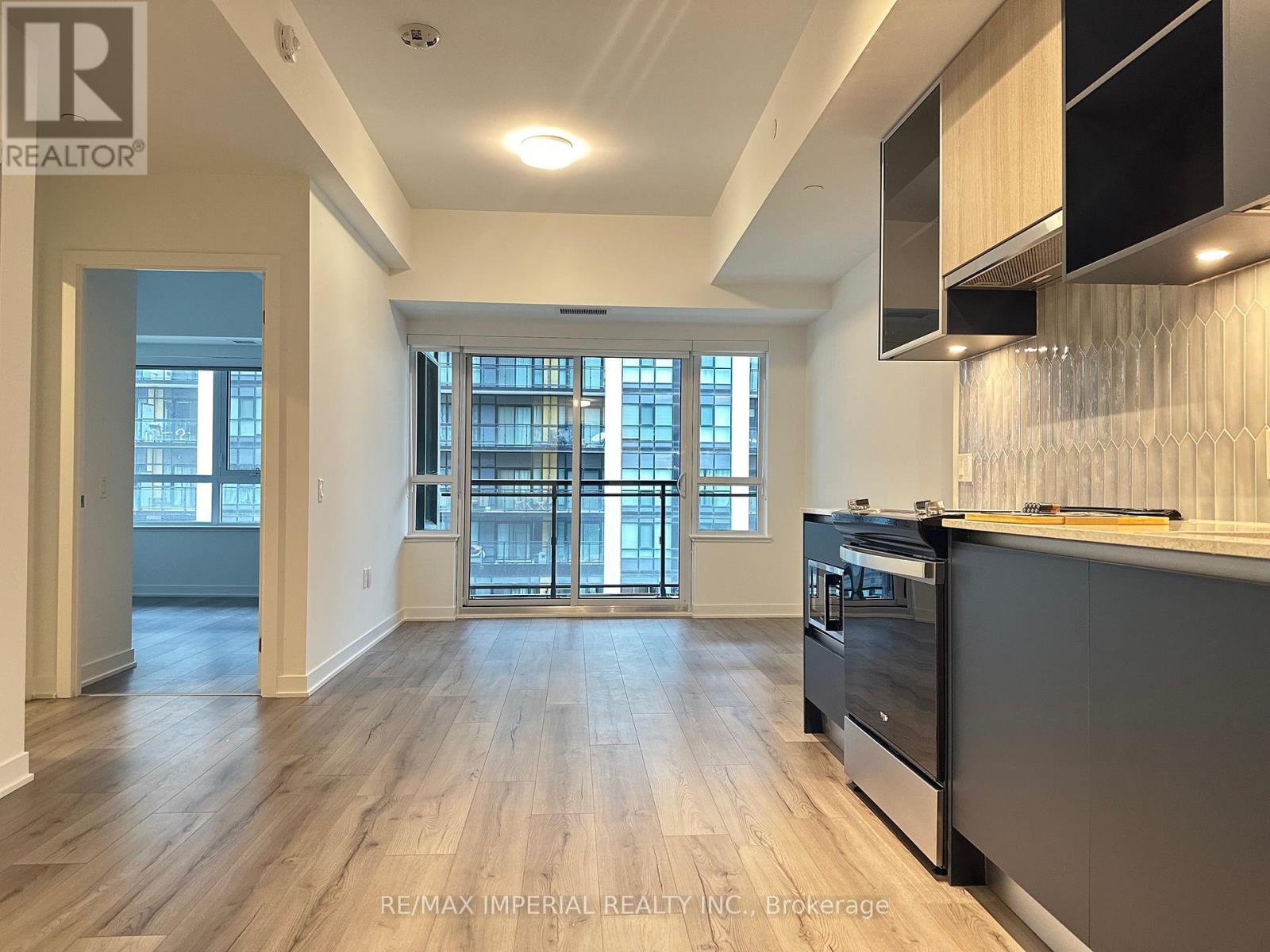 523 - 395 Dundas Street W, Oakville, Ontario  L6M 5R8 - Photo 11 - W13651714