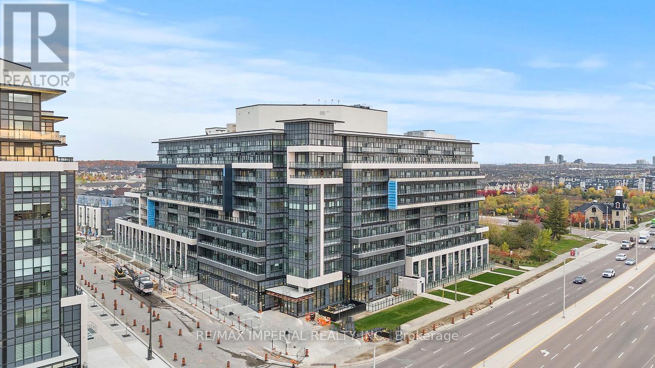523 - 395 Dundas Street W, Oakville, Ontario  L6M 5R8 - Photo 2 - W13651714