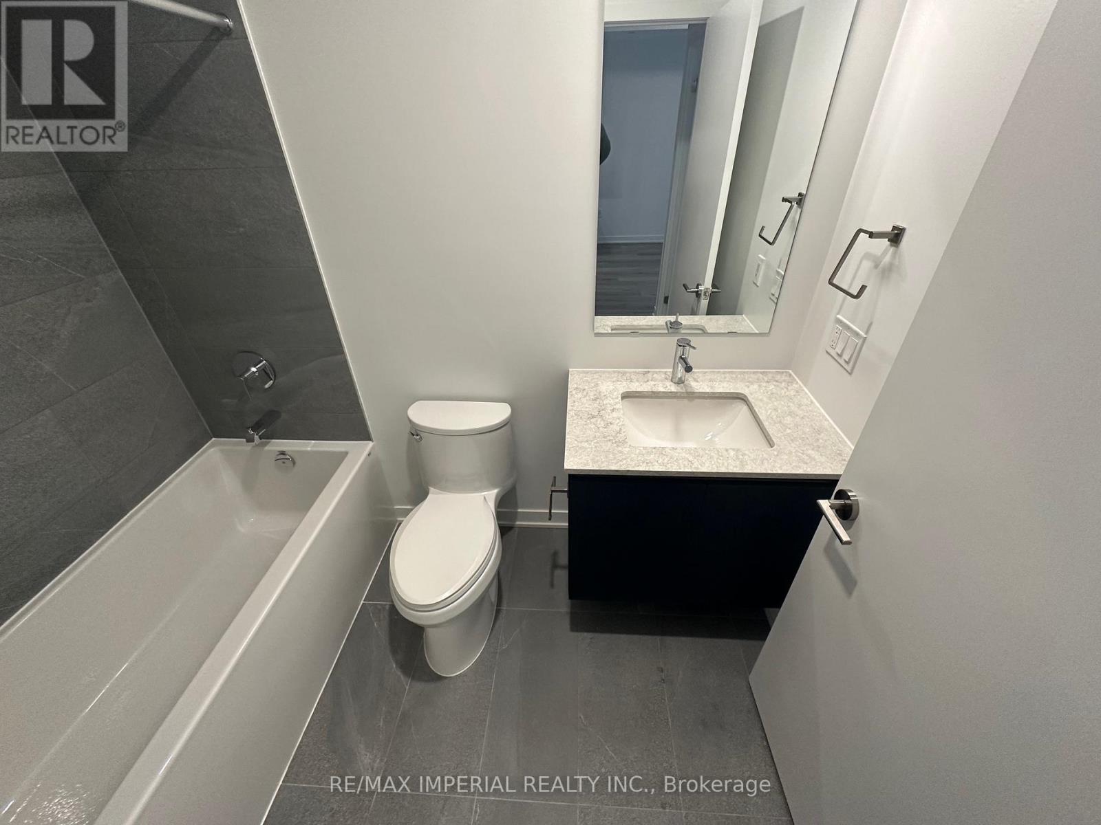 523 - 395 Dundas Street W, Oakville, Ontario  L6M 5R8 - Photo 22 - W13651714