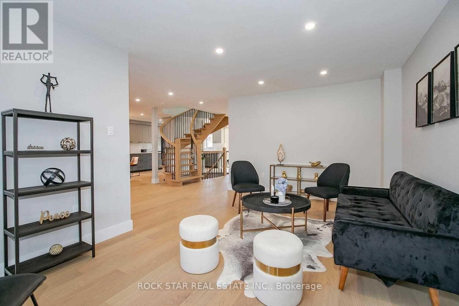 160 River Oaks Boulevard E, Oakville, Ontario  L6H 5N7 - Photo 12 - W13651760