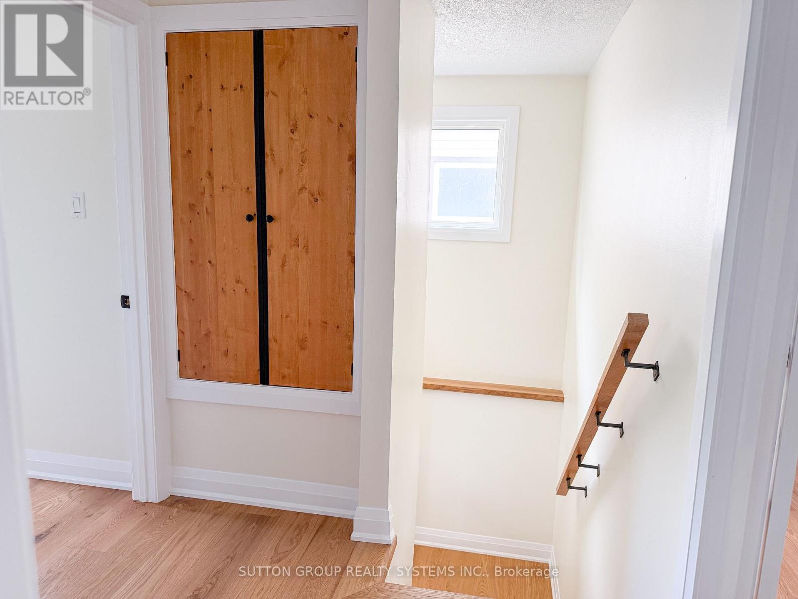 19 Parkway Place, Hamilton, Ontario  L9H 6K3 - Photo 19 - X13651488