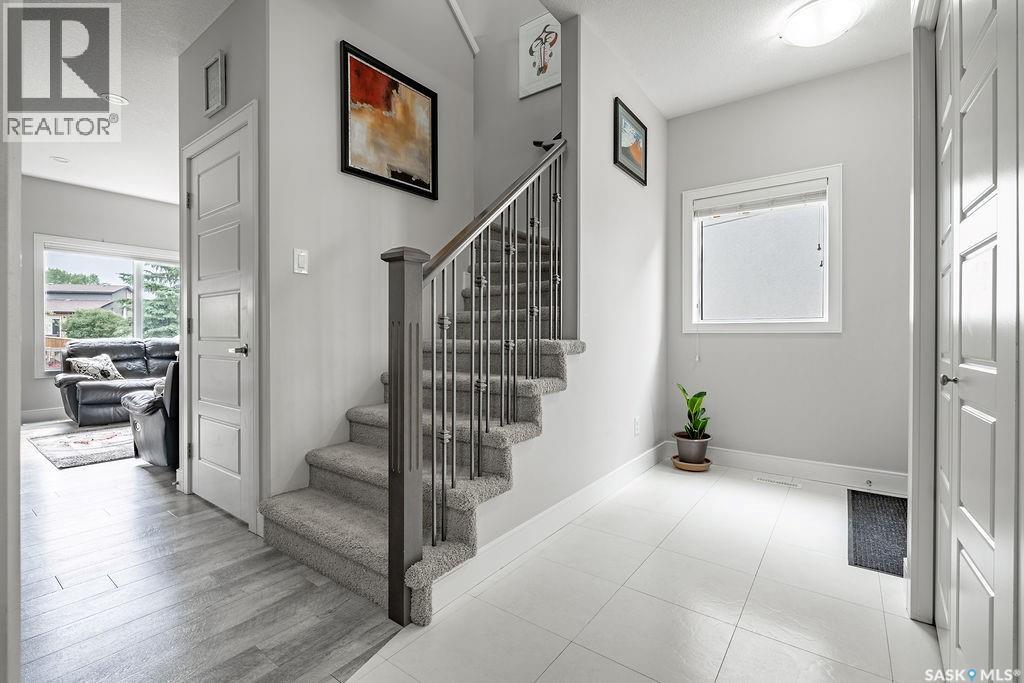170 Palliser Court, Saskatoon, Saskatchewan  S7L 4P9 - Photo 3 - SK044952