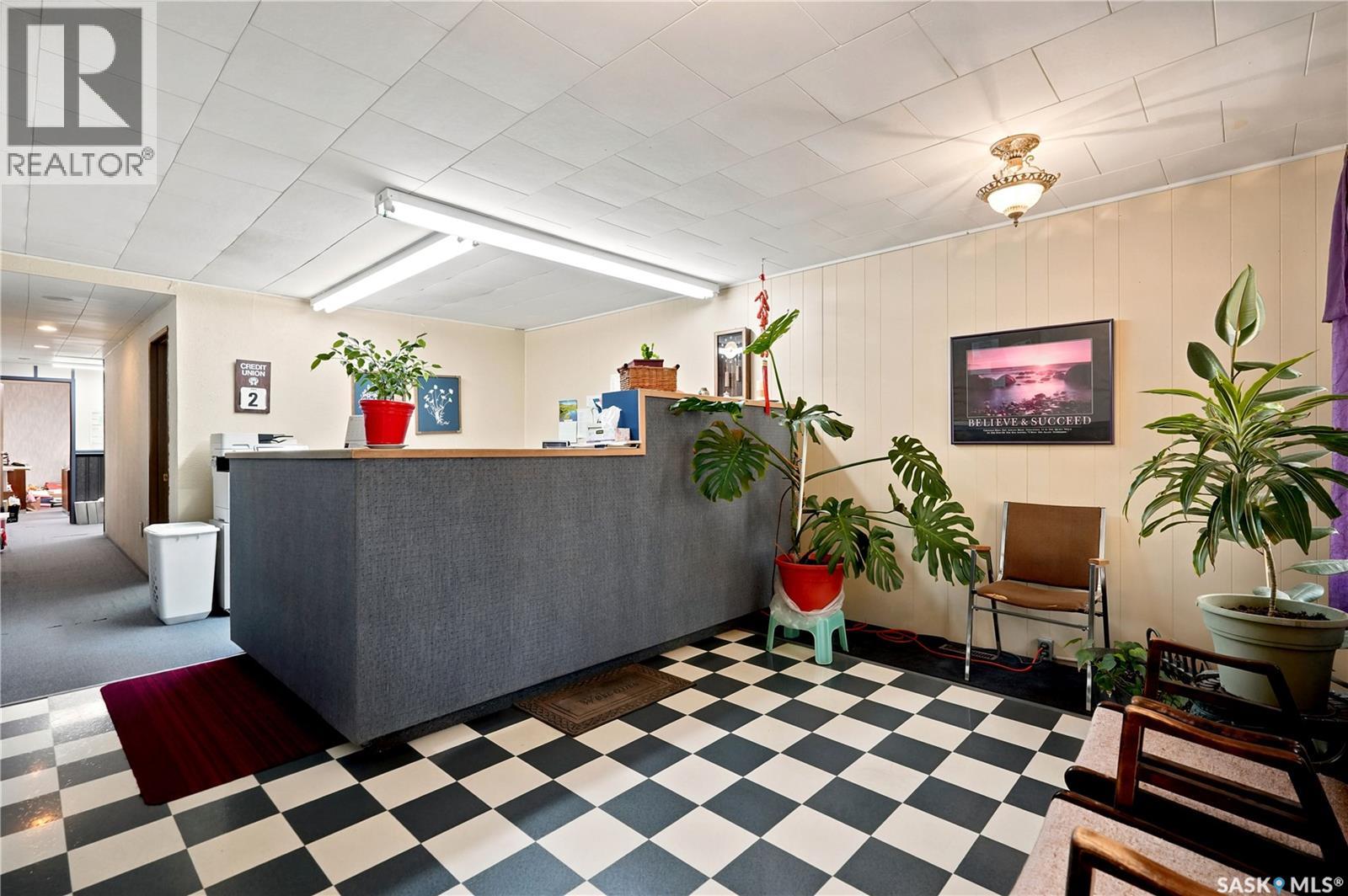 409 Main Street, Gravelbourg, Saskatchewan  S0H 1X0 - Photo 4 - SK044861