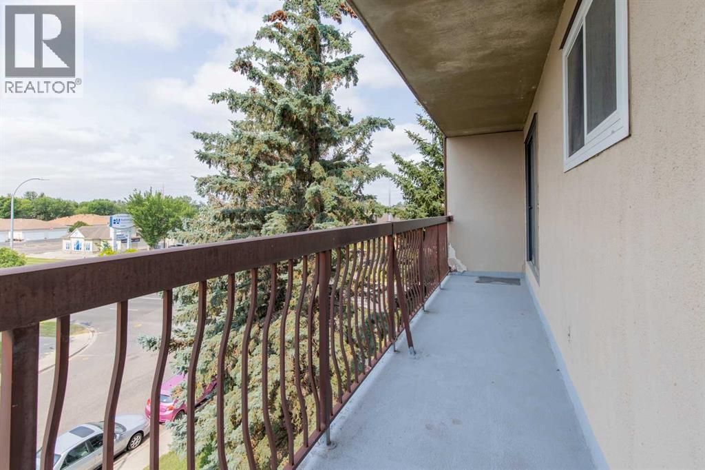 418, 5 Berkeley Place W, Lethbridge, Alberta  T1K 5N1 - Photo 20 - A2334958