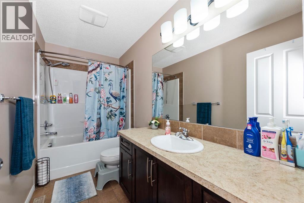 203 Morningside Circle SW, Airdrie, Alberta  T4B 0L7 - Photo 24 - A2317726