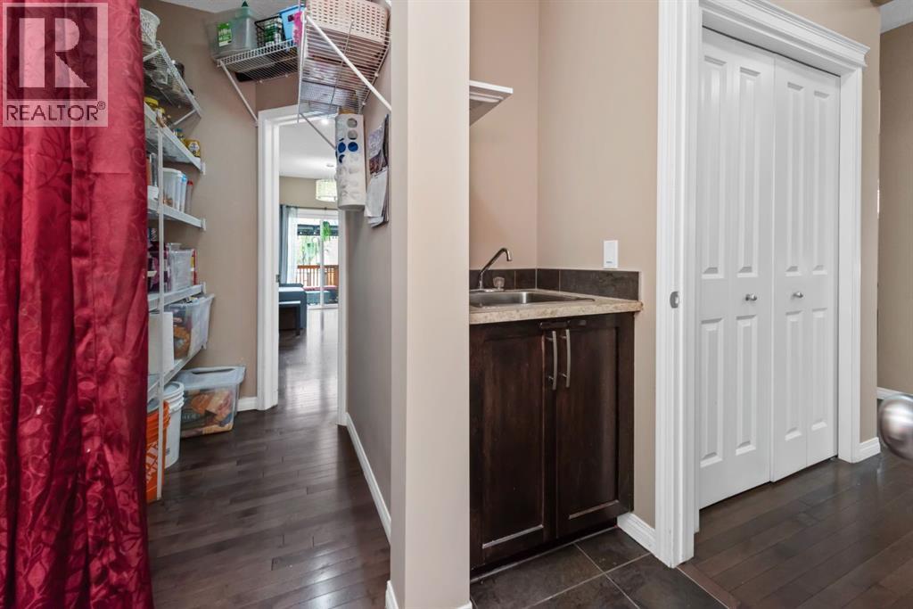 203 Morningside Circle SW, Airdrie, Alberta  T4B 0L7 - Photo 16 - A2317726