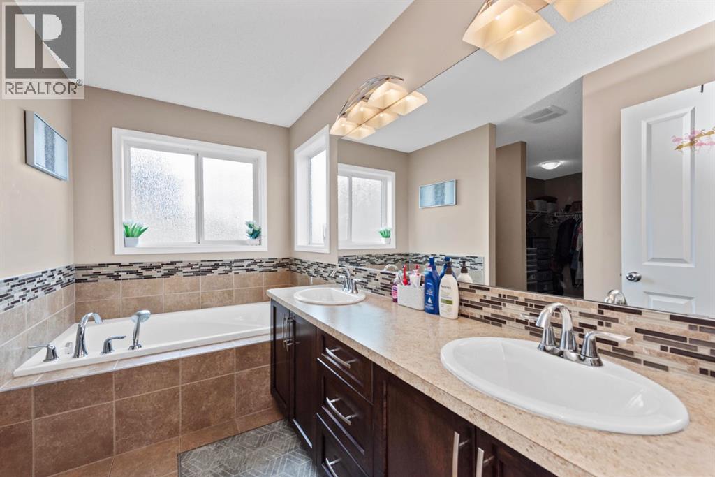 203 Morningside Circle SW, Airdrie, Alberta  T4B 0L7 - Photo 29 - A2317726
