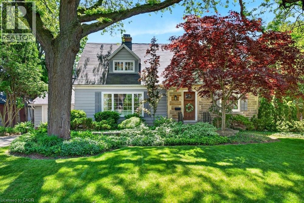 1398 BALDWIN Street, Burlington, Ontario
