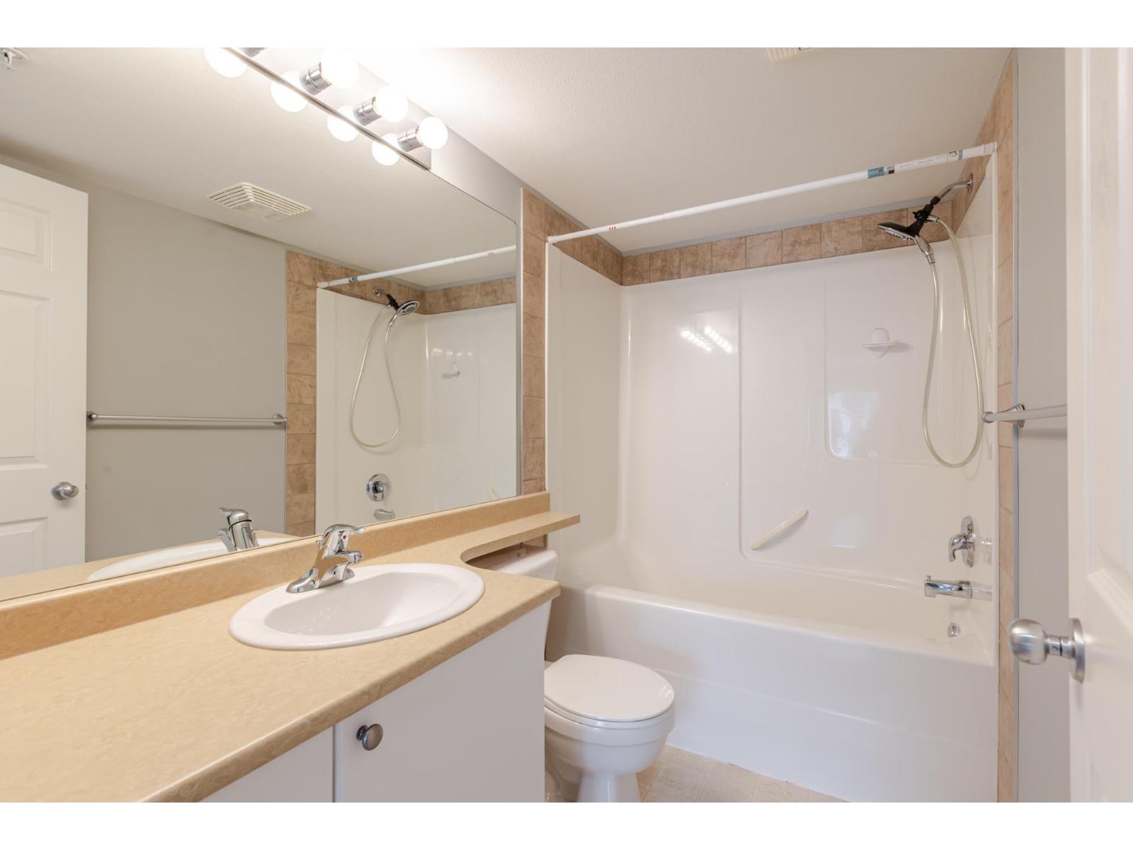 311 5438 198 Street, Langley, British Columbia  V3A 1G2 - Photo 25 - R3153756