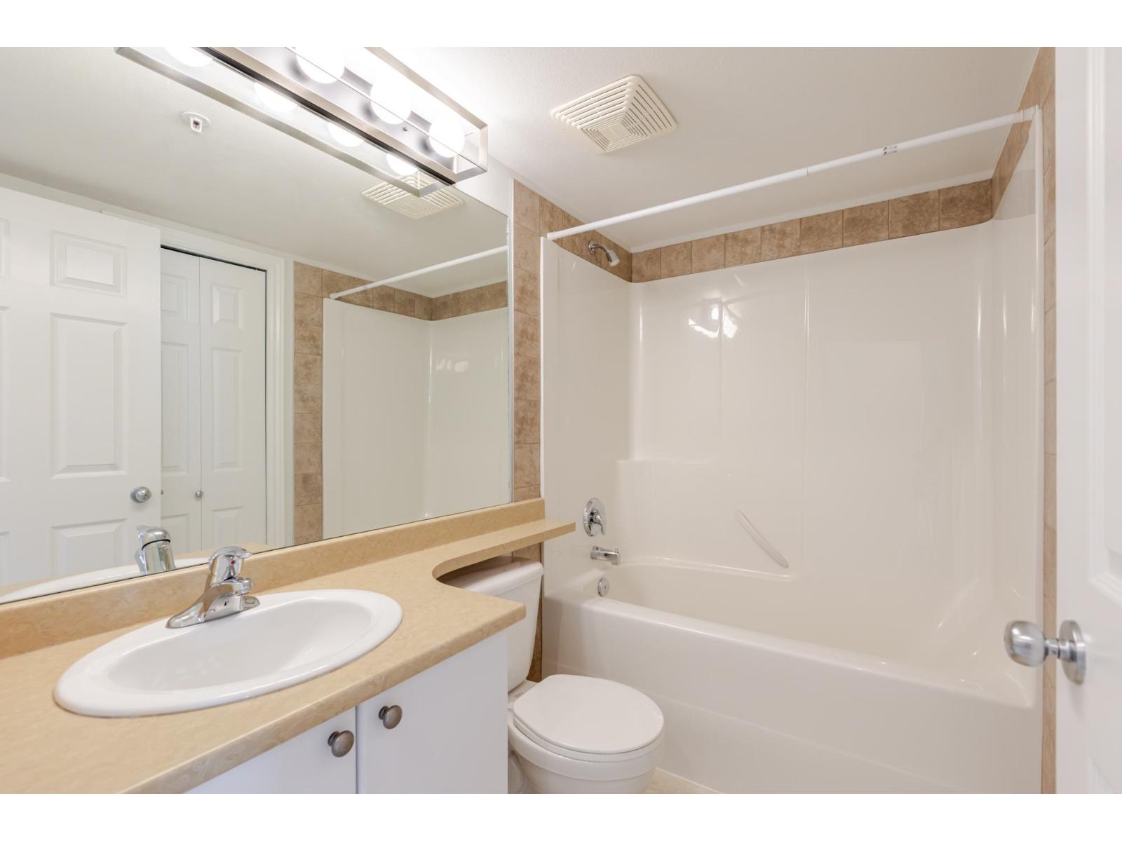311 5438 198 Street, Langley, British Columbia  V3A 1G2 - Photo 30 - R3153756