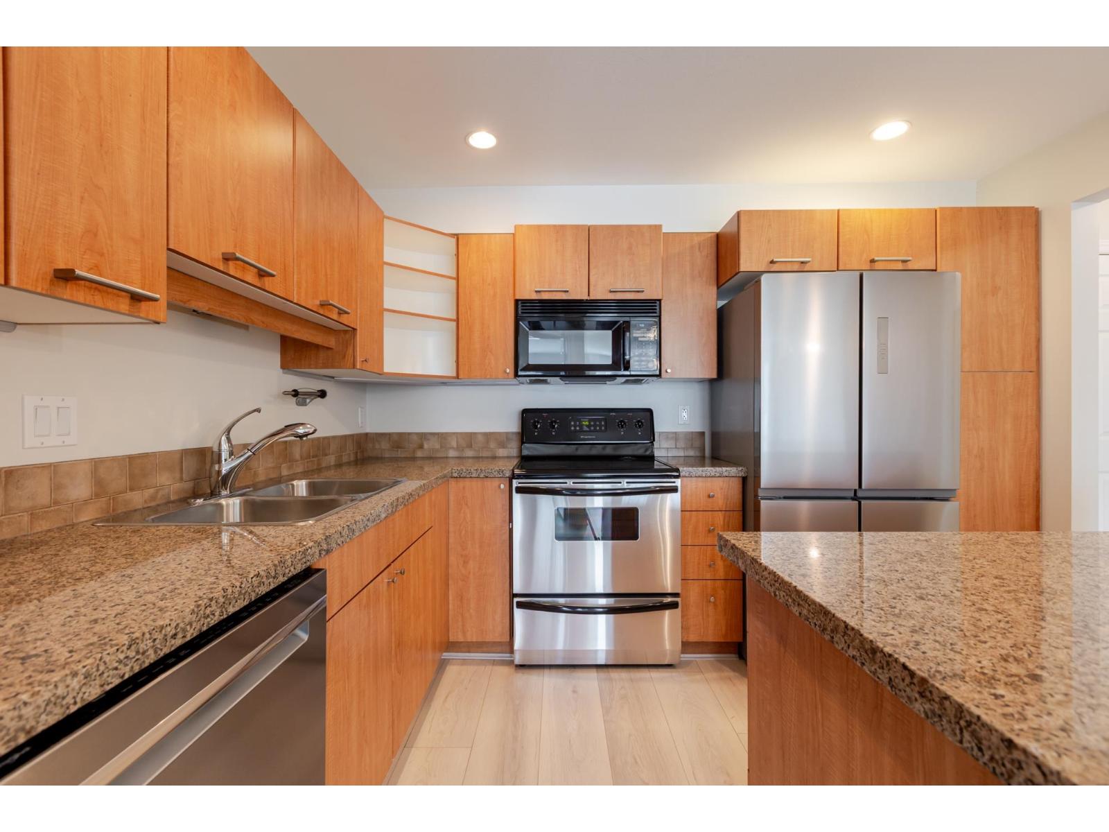 311 5438 198 Street, Langley, British Columbia  V3A 1G2 - Photo 16 - R3153756