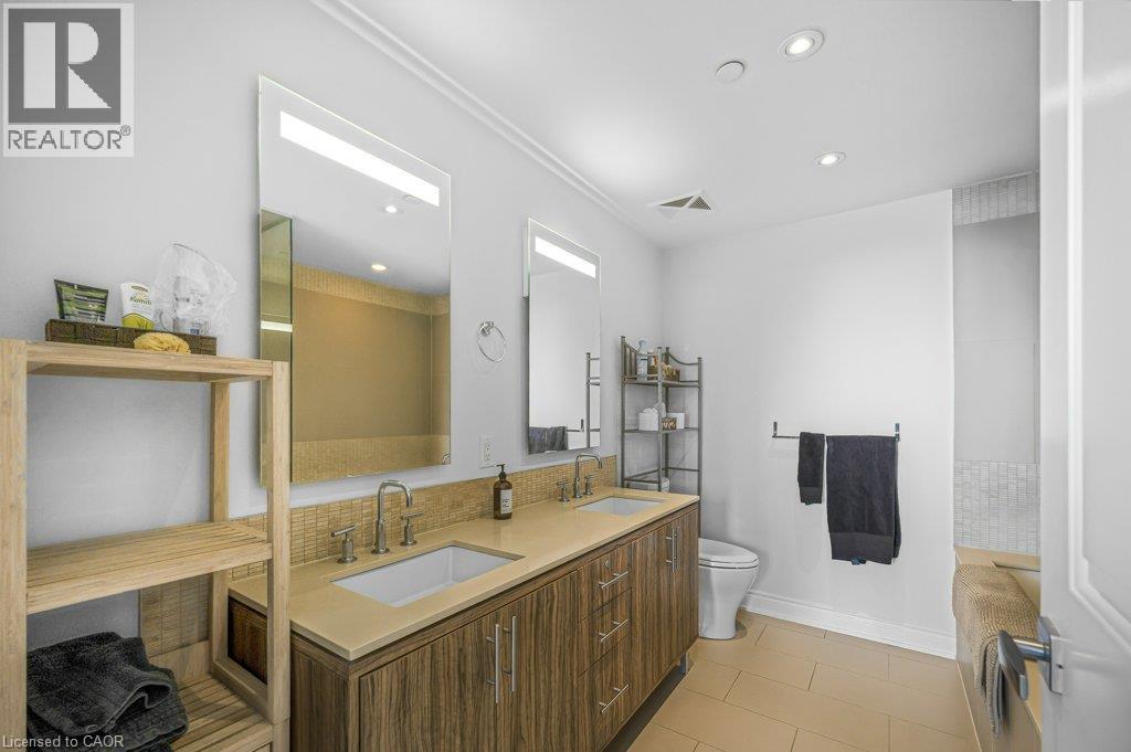 3500 Lakeshore Road W Unit# B814, Oakville, Ontario  L6L 0B4 - Photo 16 - 40854099