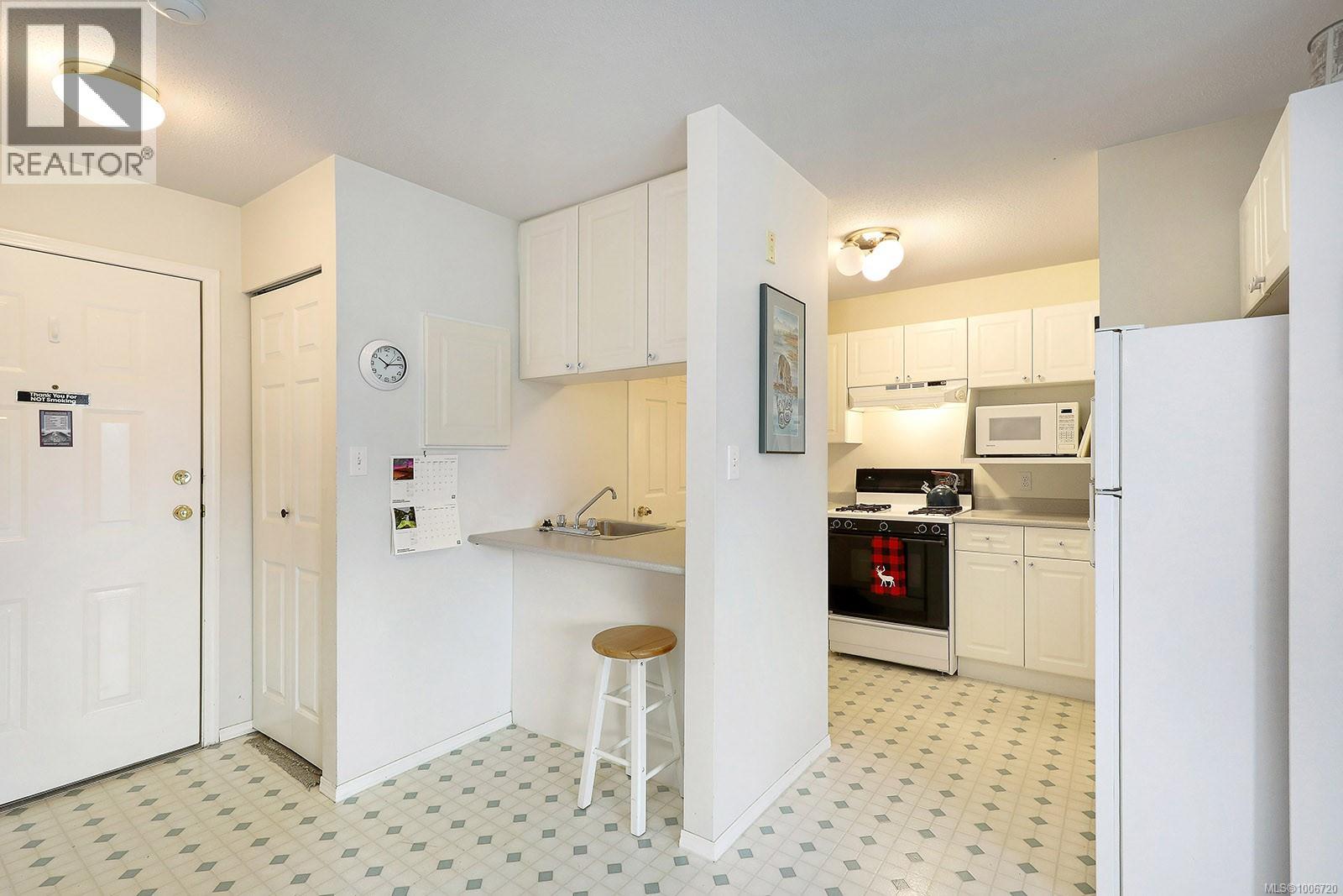 308 1105 Henry Rd, Courtenay, British Columbia  V9J 1L0 - Photo 12 - 1006720